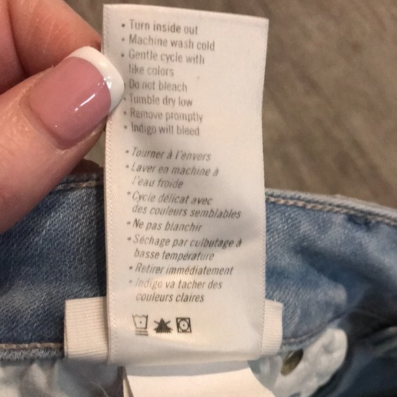 PAIGE Verdugo Ankle Straight Leg in LIGHT BLUE WASH - Picture 9 of 10